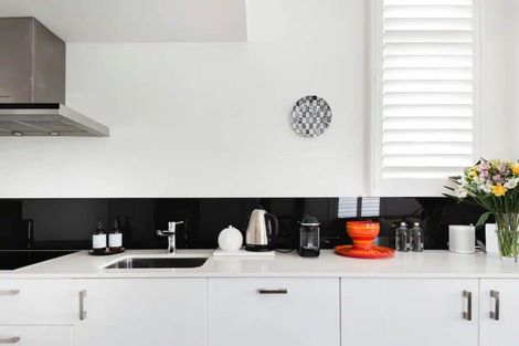 Photo of property in 76 Elizabeth Street, Mount Victoria, Wellington, 6011