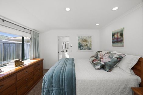 Photo of property in 4 Aintree Place, Taradale, Napier, 4112