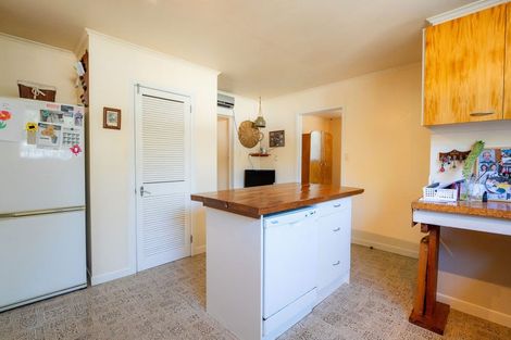 Photo of property in 72 Hinemoa Street, Birkenhead, Auckland, 0626