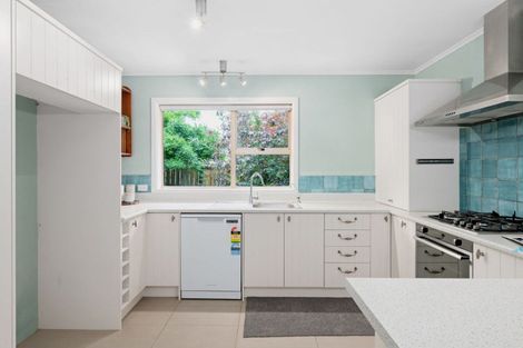 Photo of property in 2 Houchens Road, Glenview, Hamilton, 3206