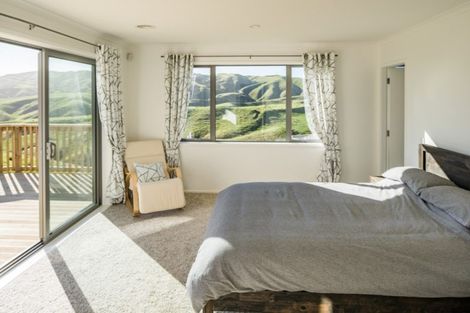 Photo of property in 52 Mo Street, Camborne, Porirua, 5026