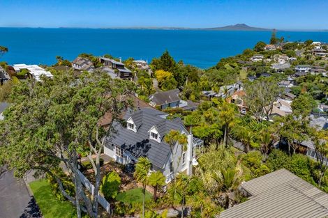 Photo of property in 41 Montgomery Avenue, Rothesay Bay, Auckland, 0630