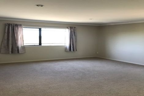 Photo of property in 30 Killybegs Drive, Pinehill, Auckland, 0632