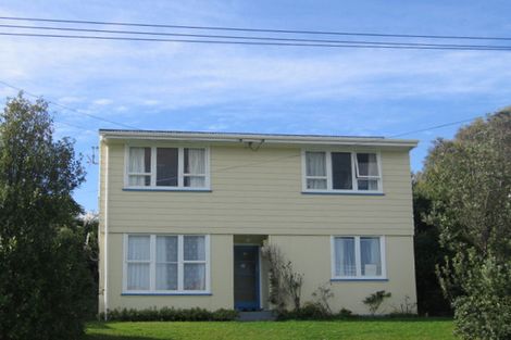 Photo of property in 5 Aberfeldy Street, Cannons Creek, Porirua, 5024