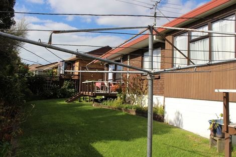 Photo of property in 2/79 Aberfeldy Avenue, Highland Park, Auckland, 2010