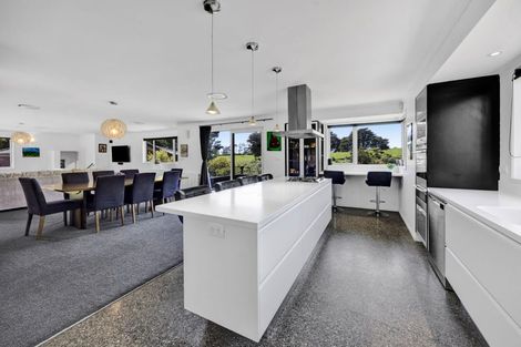 Photo of property in 1347 Carrington Road, Hurworth, New Plymouth, 4371