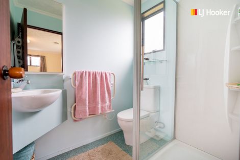 Photo of property in 71 Glenross Street, Glenross, Dunedin, 9011