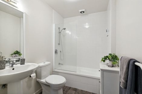Photo of property in Westhaven Apartments, 21/127 Molesworth Street, Thorndon, Wellington, 6011