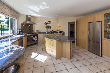 Photo of property in 6 Leabridge Mews, Harewood, Christchurch, 8051