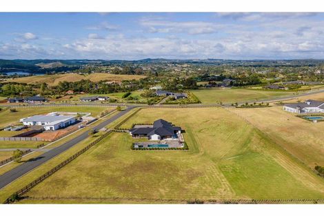 Photo of property in 1 Fernbird Grove, Kerikeri, 0294