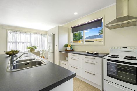 Photo of property in 91 Coronation Road, Mangere Bridge, Auckland, 2022