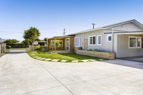 Photo of property in 23 Layard Street, Opunake, 4616