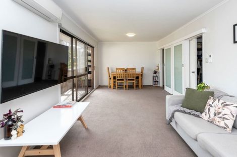 Photo of property in 2/35 Patons Road, Howick, Auckland, 2014