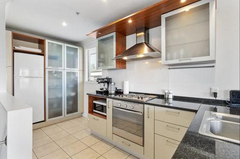 Photo of property in 312/136 Marine Parade, Mount Maunganui, 3116