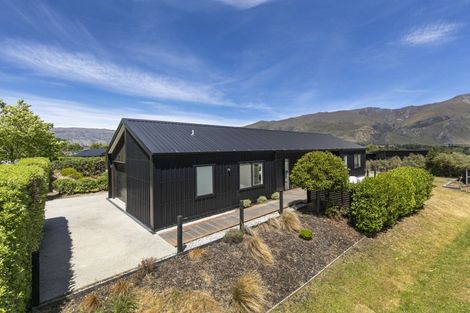 Photo of property in 23 Matipo Street, Wanaka, 9305