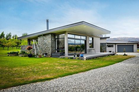 Photo of property in 124 Pearson Road, Cromwell, 9384