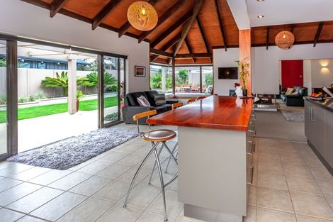 Photo of property in 104 Moore Place, Whangamata, 3620