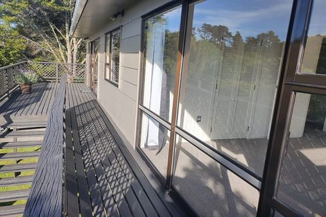 Photo of property in 21 Hillcrest Road, Hatfields Beach, Orewa, 0931