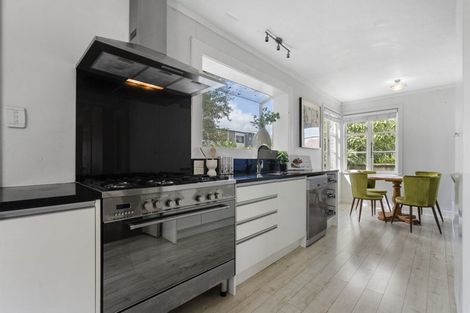 Photo of property in 36 Anderson Avenue, Point England, Auckland, 1072