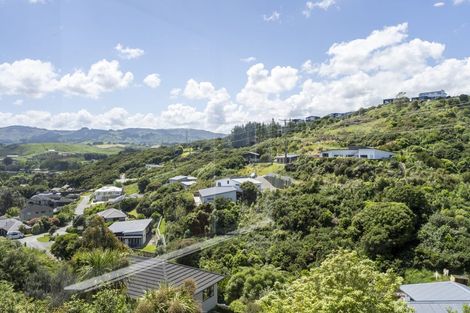 Photo of property in 27 Endeavour Drive, Whitby, Porirua, 5024