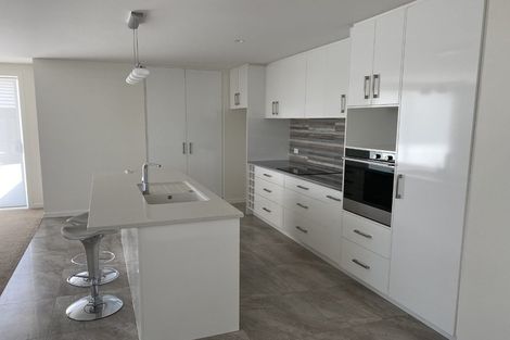 Photo of property in 24 Rochfort Crescent, Pyes Pa, Tauranga, 3112