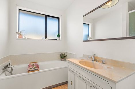 Photo of property in 2/2 Mchaffies Place, Wainoni, Christchurch, 8061