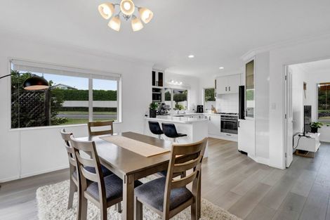 Photo of property in 4 Adam Lile Drive, Highlands Park, New Plymouth, 4312