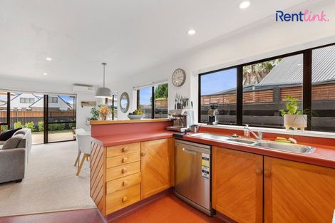 Photo of property in 46 Sunrise Avenue, Mount Maunganui, 3116