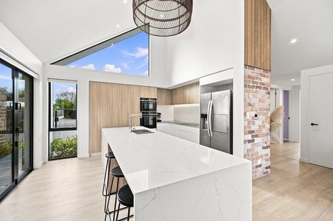Photo of property in 225 Springfield Road, St Albans, Christchurch, 8014