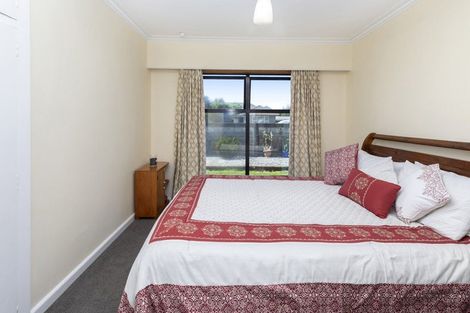 Photo of property in 18 Voss Street, Shirley, Christchurch, 8013