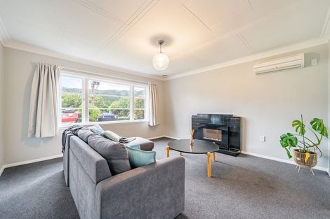Photo of property in 62 Main Road, Wainuiomata, Lower Hutt, 5014