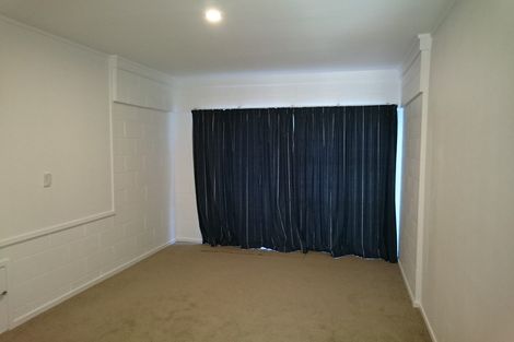 Photo of property in 21 Priestley Drive, Bucklands Beach, Auckland, 2014