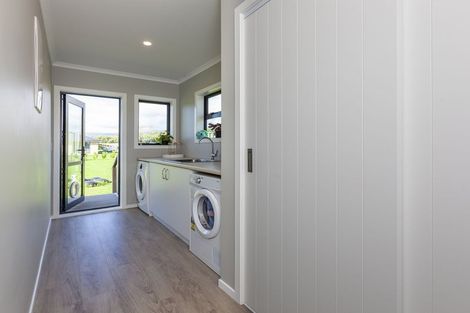 Photo of property in 12 Faydon Close, Ohau, Levin, 5570