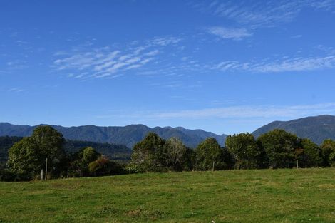 Photo of property in 6 Arapito Road, Karamea, 7893