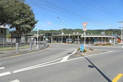 Photo of property in 25a Deller Grove, Silverstream, Upper Hutt, 5019