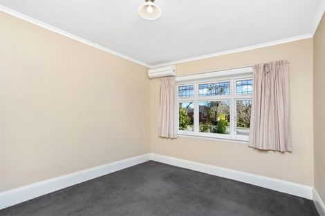 Photo of property in 6 Norwood Street, Beckenham, Christchurch, 8023
