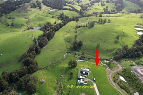 Photo of property in 12 Arahanga Road, Paparoa, 0571