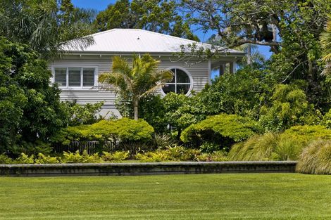 Photo of property in 6 Puriri Boulevard, Orewa, 0931