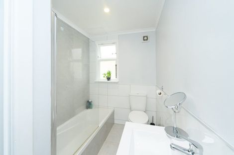 Photo of property in 1/288 College Street, West End, Palmerston North, 4410