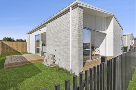 Photo of property in 16 One Haruru Street, Cambridge, 3493