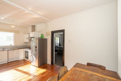 Photo of property in 35 Oxford Street, Fairfield, Hamilton, 3214