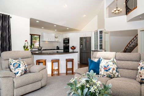 Photo of property in 5 Kahala Place, West Harbour, Auckland, 0618