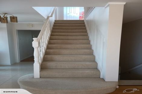 Photo of property in 12 Searidge Rise, West Harbour, Auckland, 0618