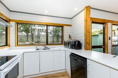 Photo of property in 4 Memphis Grove, Totara Park, Upper Hutt, 5018