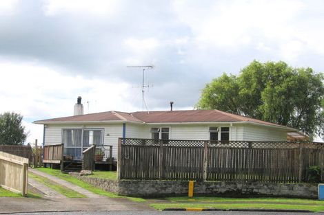 Photo of property in 8 Linton Place, Tokoroa, 3420