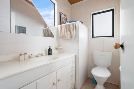 Photo of property in 111 Weka Street, Whangamata, 3620