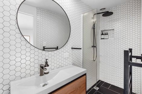 Photo of property in 7 Avenue Road, Greenmeadows, Napier, 4112