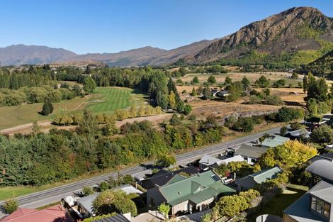 Photo of property in 11 Cotter Avenue, Arrowtown, 9302
