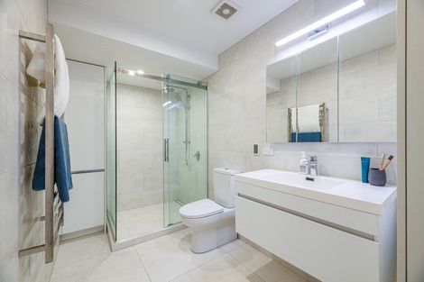 Photo of property in 22 Woodfern Crescent, Titirangi, Auckland, 0604