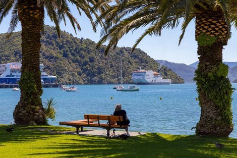 Photo of property in Oxleys Rock Apartments, 304/6 London Quay, Picton, 7220